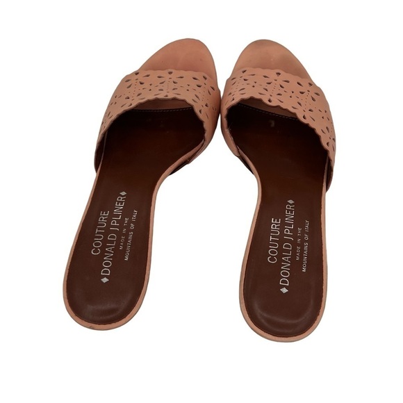 Donald J Pliner Tan Perforated Kitten Heel Sandals Size 9 Women’s - Picture 5 of 9
